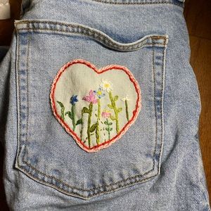 Custom Pocket BDG mid-rise skinny jeans size 3